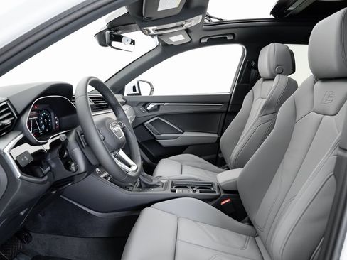 Certified 2024 Audi Q3 2.0T Premium image 12