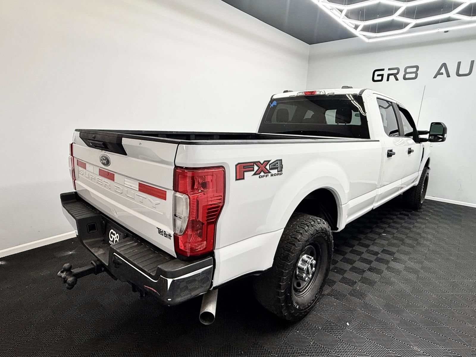 Used 2020 Ford F250 XL w/ Power Equipment Group AWD/4WD image 8