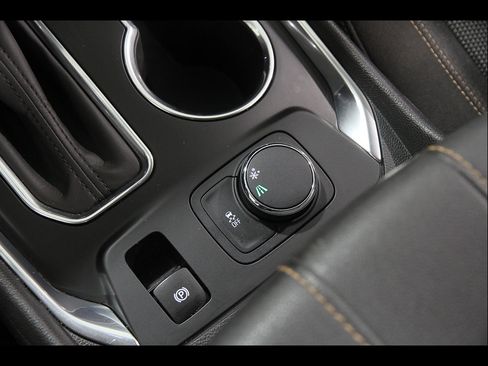 Certified 2020 Chevrolet Traverse LS FWD image 15