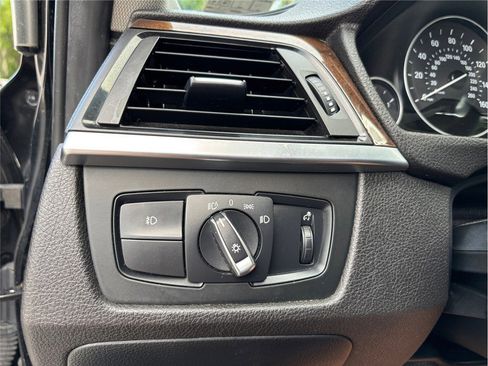 Used 2015 BMW 328i xDrive Wagon image 31