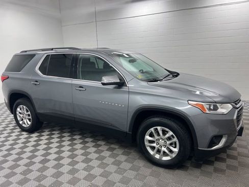 Used 2021 Chevrolet Traverse LT w/ LPO, Floor Liner Package AWD/4WD image 4