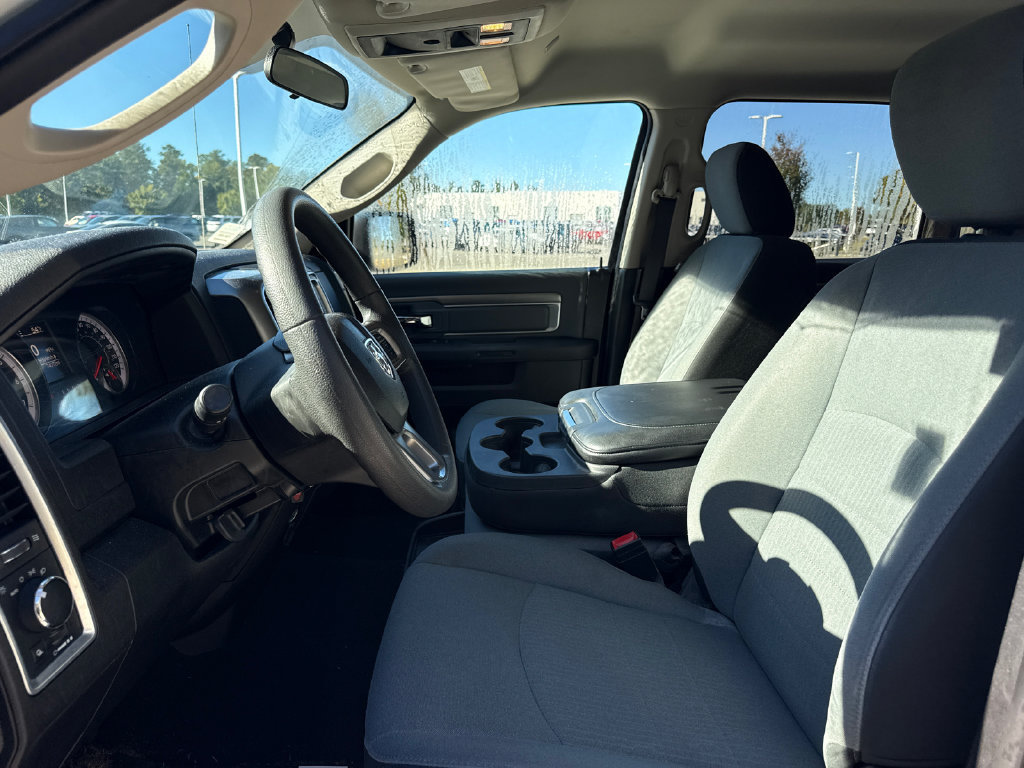 Used 2021 RAM 1500 Classic SLT AWD/4WD image 12