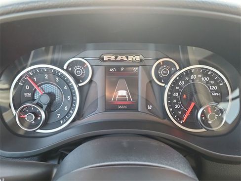 New 2026 RAM 1500 4x4 Crew Cab image 10