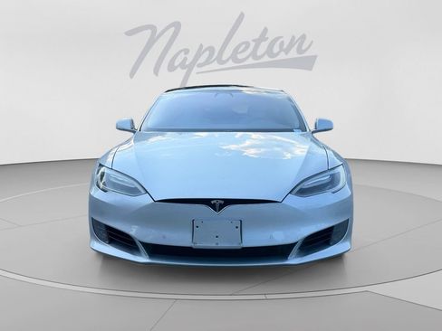 Used 2017 Tesla Model S 75D AWD/4WD image 2