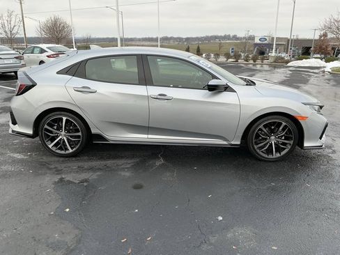 Used 2021 Honda Civic Sport image 2
