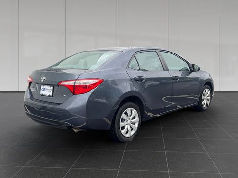 Used 2016 Toyota Corolla LE FWD image 5