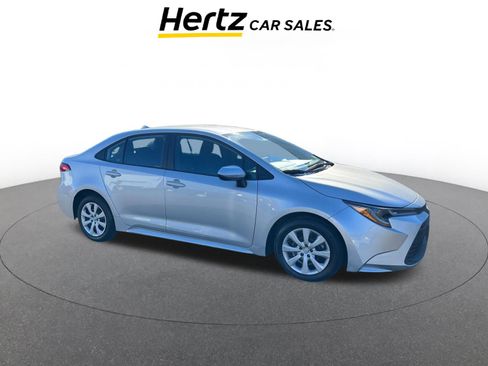 Used 2025 Toyota Corolla LE image 1