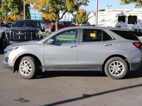 Used 2024 Chevrolet Equinox LT image 3