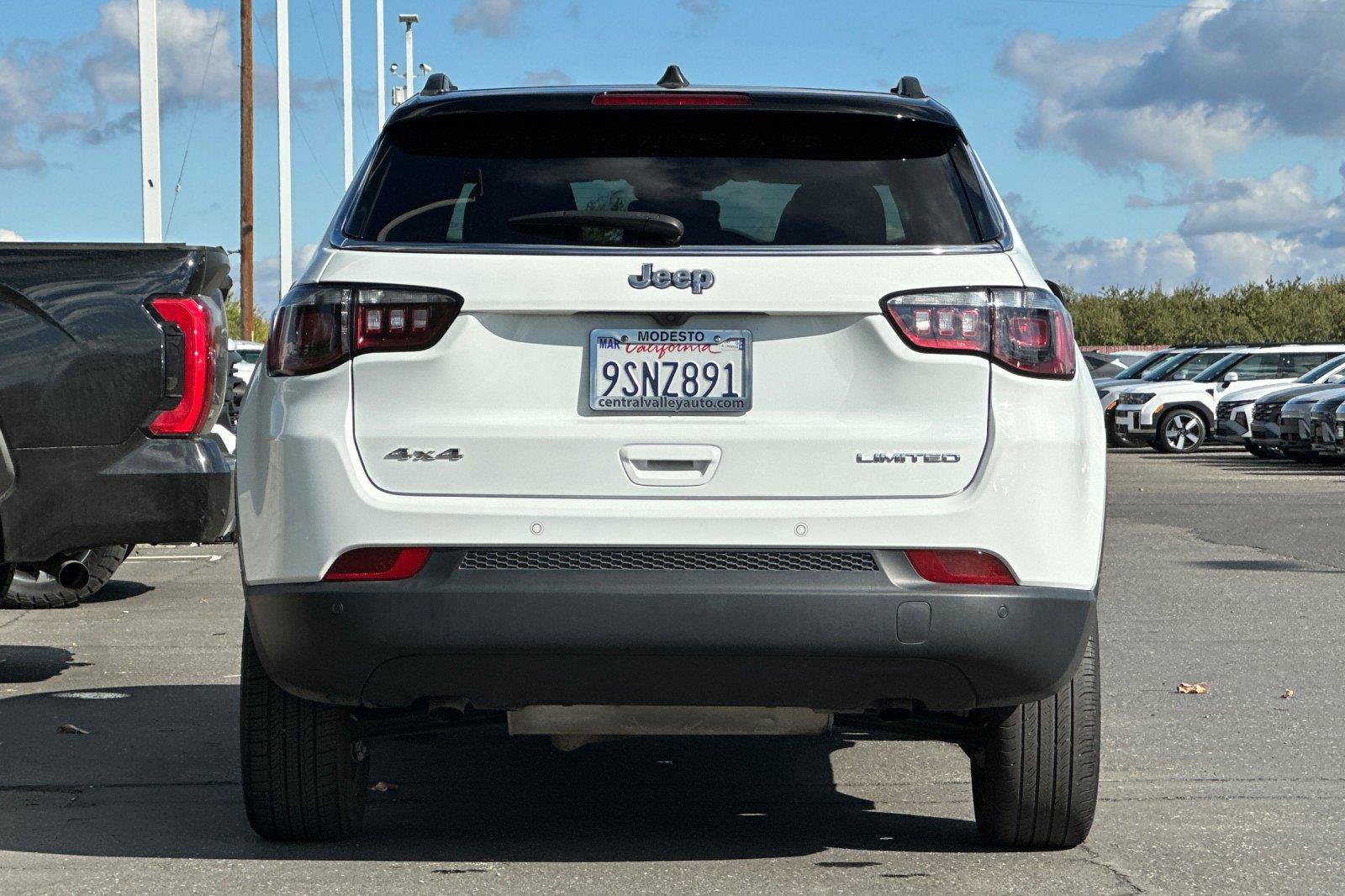 Certified 2025 Jeep Compass Limited AWD/4WD image 4