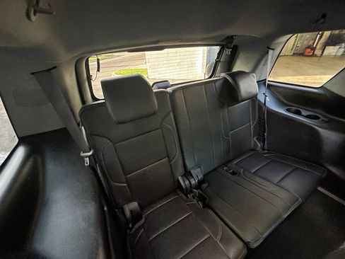 Used 2017 GMC Yukon Denali RWD image 28