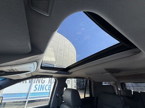 Used 2016 Chevrolet Tahoe LT image 14