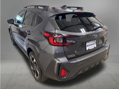 Used 2024 Subaru Crosstrek 2.5i Limited AWD/4WD image 3