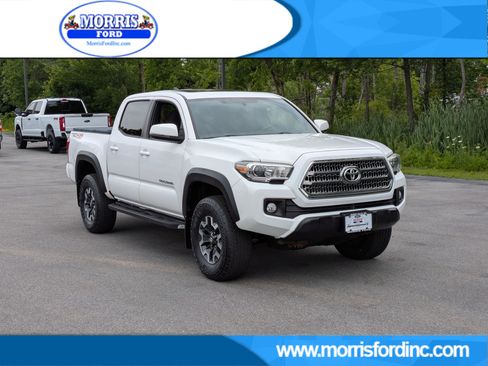 Used 2017 Toyota Tacoma 4x4 Double Cab image 1