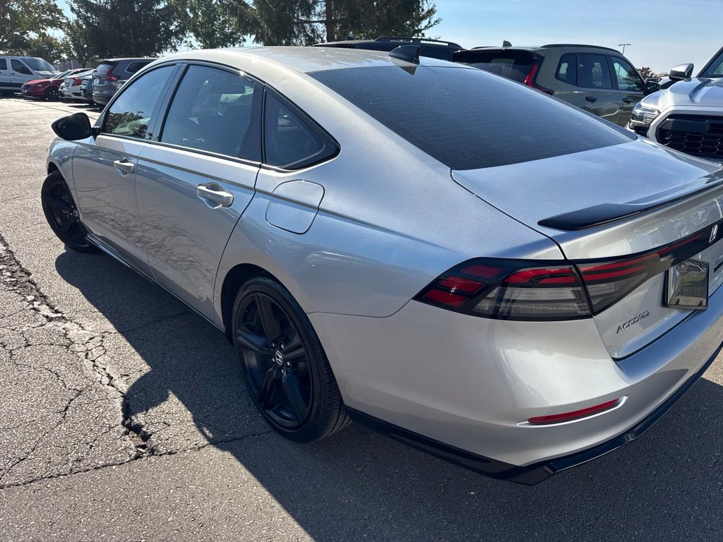 Used 2024 Honda Accord Sport image 5