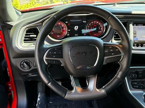 Used 2015 Dodge Challenger SRT Hellcat RWD image 12