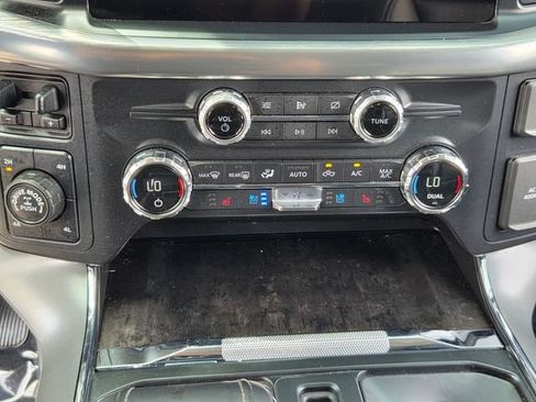 Used 2021 Ford F150 Lariat w/ Max Trailer Tow Package AWD/4WD image 17