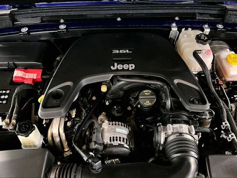 Used 2019 Jeep Wrangler Unlimited Sport S AWD/4WD image 27