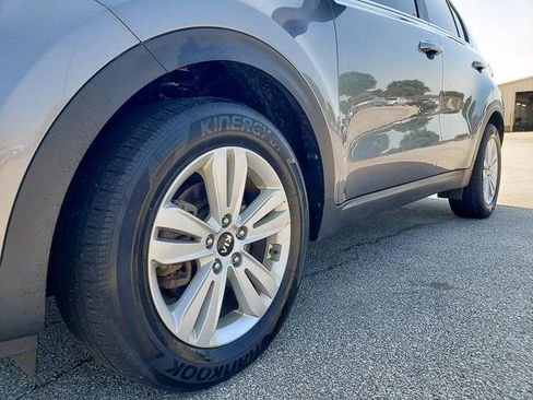 Used 2017 Kia Sportage LX image 33