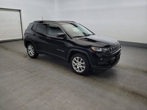 Used 2023 Jeep Compass Latitude AWD/4WD image 11