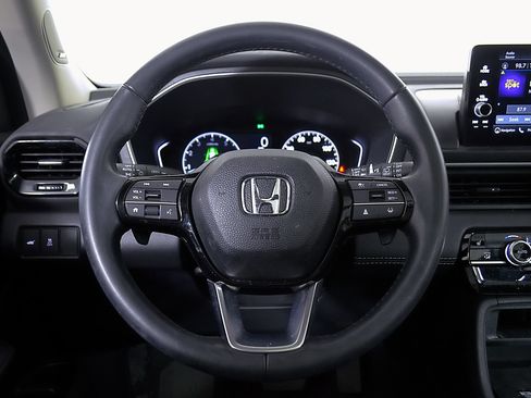 Used 2023 Honda Pilot Touring image 28
