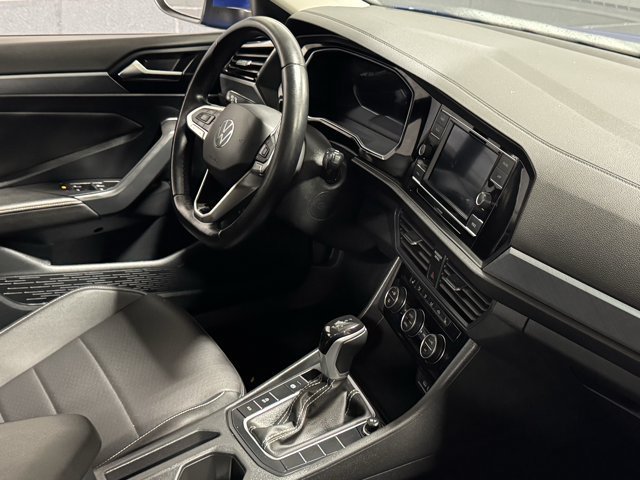 Used 2023 Volkswagen Jetta SE FWD image 14