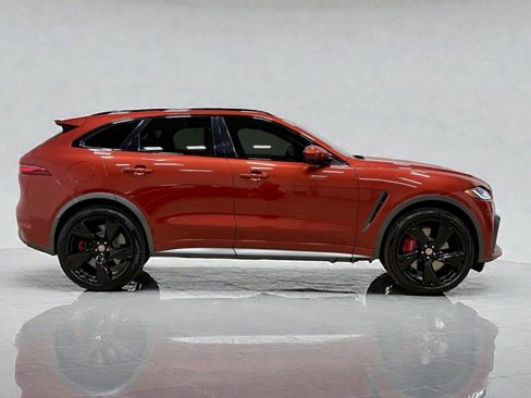 Used 2021 Jaguar F-PACE SVR image 18