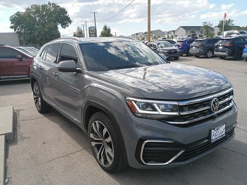 Used 2022 Volkswagen Atlas Cross Sport SEL Premium R-Line AWD/4WD image 5