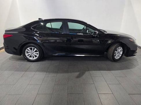 Used 2026 Toyota Camry LE image 6