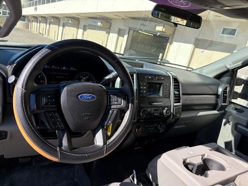 Used 2017 Ford F250 XLT w/ FX4 Off-Road Package image 15