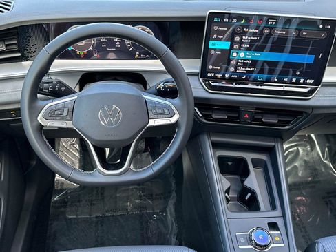 New 2026 Volkswagen Tiguan SE AWD/4WD image 13