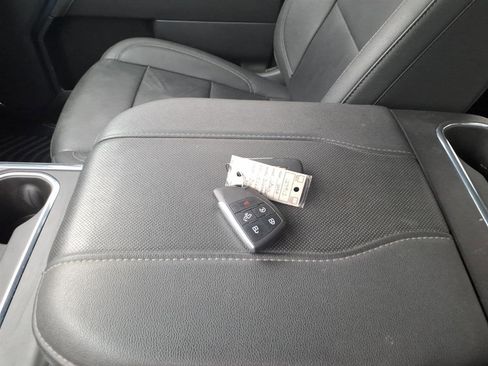 Used 2024 Chevrolet Silverado 2500 LTZ w/ LTZ Convenience Package image 18