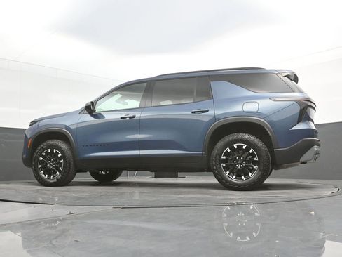 Used 2025 Chevrolet Traverse Z71 w/ Driver Confidence Package AWD/4WD image 37