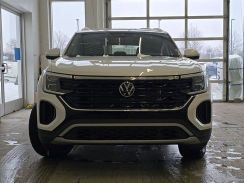 New 2026 Volkswagen Atlas Cross Sport SE image 9