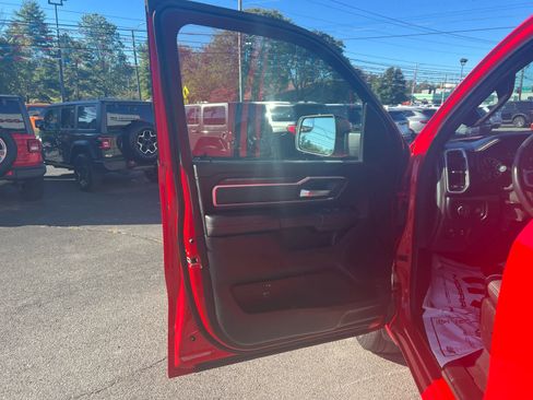 Used 2021 RAM 1500 Big Horn image 16