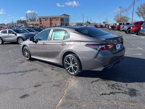 Used 2023 Toyota Camry SE image 34