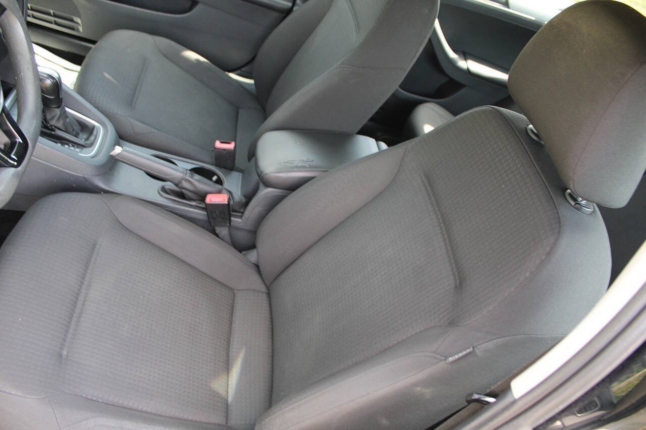 Used 2016 Volkswagen Jetta SE FWD image 17