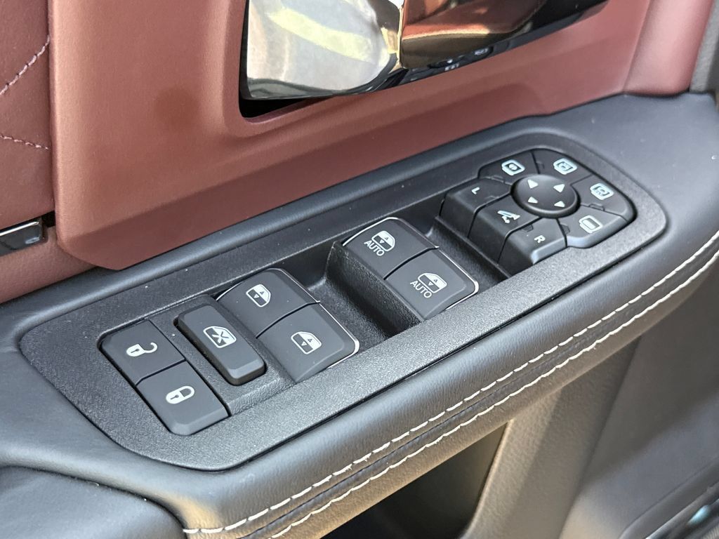 New 2027 RAM 2500 Limited AWD/4WD image 21