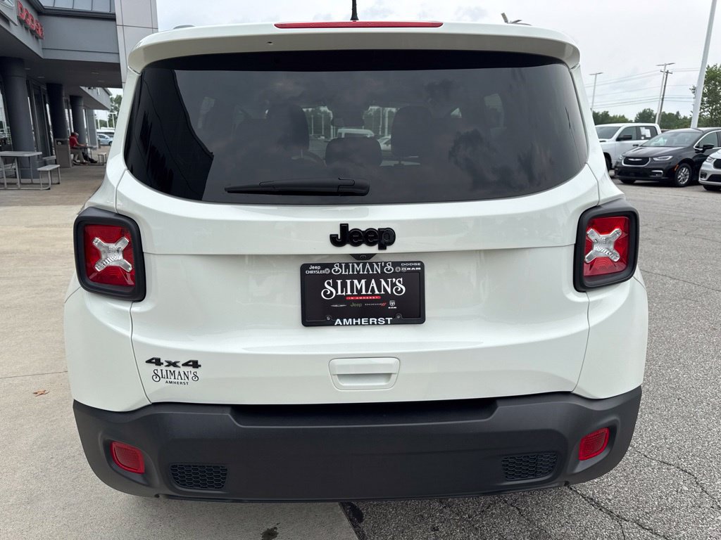 Used 2023 Jeep Renegade Altitude AWD/4WD image 7