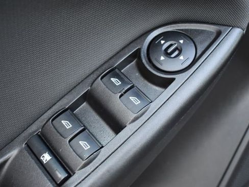 Used 2017 Ford Focus SE image 15