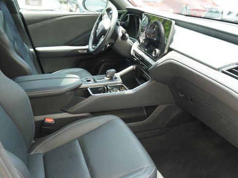 Used 2025 Lexus TX 350 AWD w/ Technology Package image 9