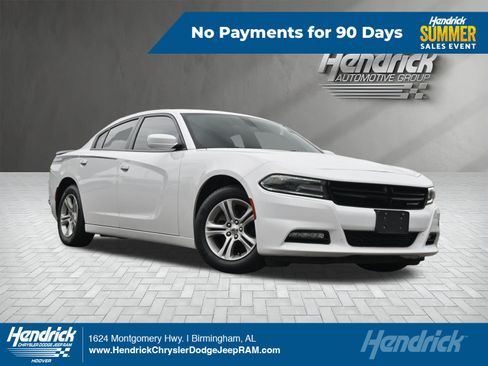 Used 2019 Dodge Charger SXT w/ Driver Confidence Group RWD image 1