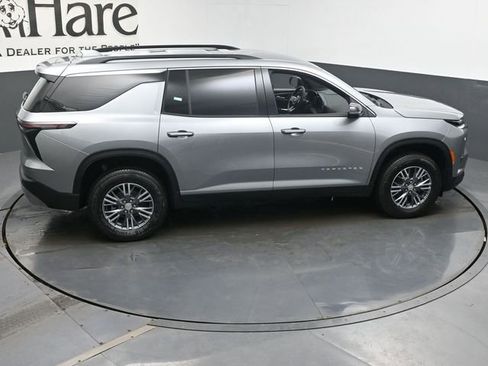 New 2026 Chevrolet Traverse LT w/ LPO, Floor Liner Package FWD image 18
