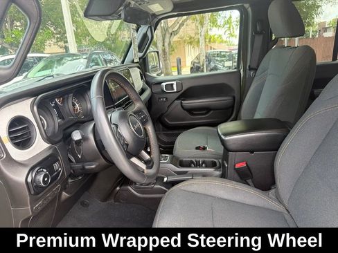 Used 2024 Jeep Wrangler Unlimited Sport AWD/4WD image 12