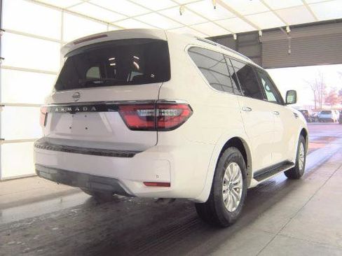 Used 2024 Nissan Armada SV image 4