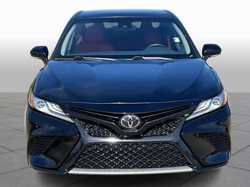 Used 2018 Toyota Camry XSE image 4
