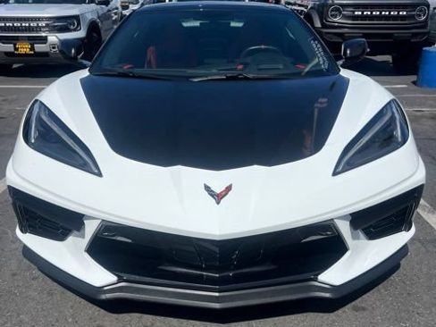 Used 2022 Chevrolet Corvette Stingray Premium Conv w/ Z51 Performance Package RWD image 3