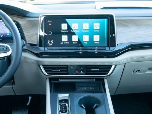 New 2026 Volkswagen Atlas SE image 30