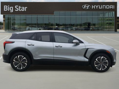 Used 2024 Chevrolet Blazer EV LT AWD/4WD image 4