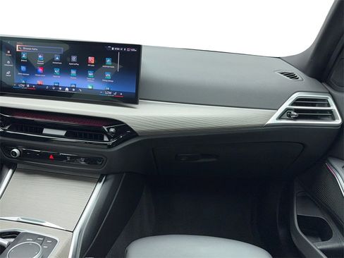 Used 2025 BMW 330i Sedan image 13