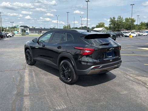 New 2026 Chevrolet Trax ACTIV w/ Driver Confidence Package FWD image 3